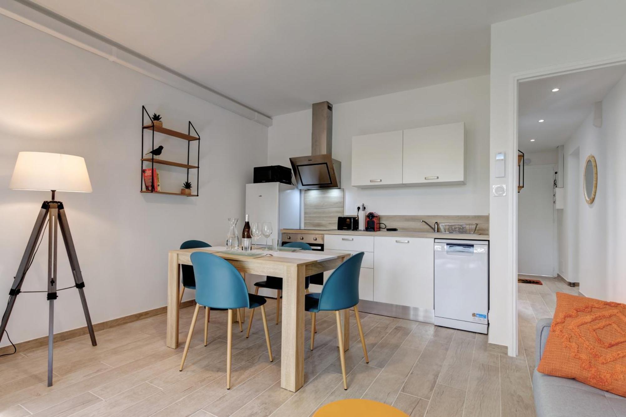 Appartement 028- Chu Hopital, 2chambres, Parking, Tram